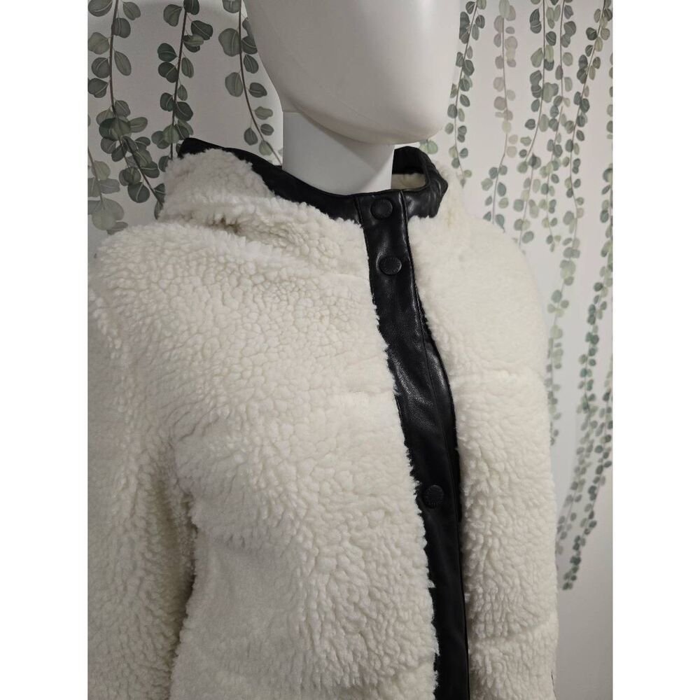 NWOT Levi Strauss Faux Shearling Sherpa Hooded Coat Jacket Women’s M (Read) - Picture 4 of 14
